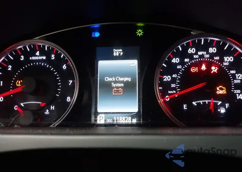 2016 Toyota Camry Xse z USA, uszkodzony, nr VIN 4T1BF1FKXGU592687